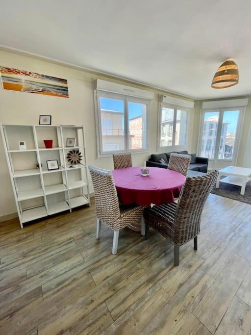 Joli Appartement Centre-Ville Брест Екстериор снимка